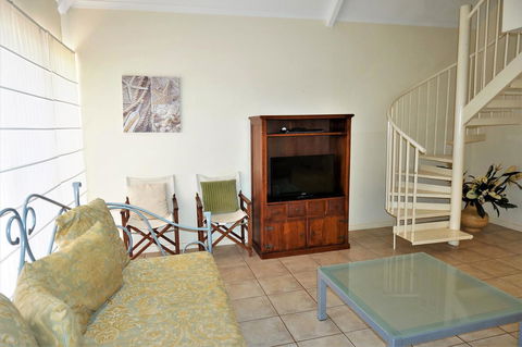 Osprey Holiday Village Unit 110 - Accommodation Georgetown 7