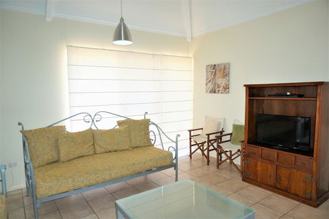 Osprey Holiday Village Unit 110 - Accommodation Georgetown 6