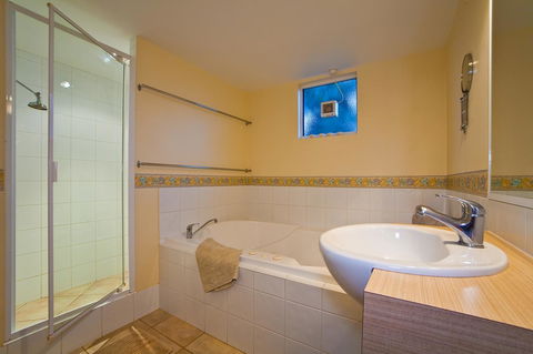 Osprey Holiday Village Unit 110 - Accommodation Georgetown 15