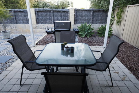 FortyTwo - Oceanside Retreat Busselton - Accommodation Georgetown 5