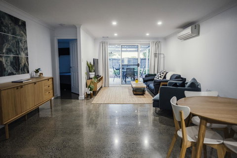 FortyTwo - Oceanside Retreat Busselton - Accommodation Georgetown 0