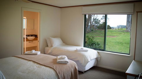 Karri Mia Chalets And Studios - Accommodation Georgetown 10