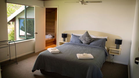 Karri Mia Chalets And Studios - Accommodation Georgetown 18