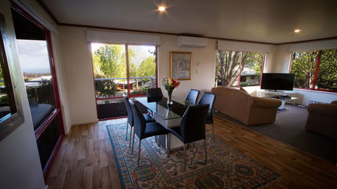 Karri Mia Chalets And Studios - Accommodation Georgetown 13