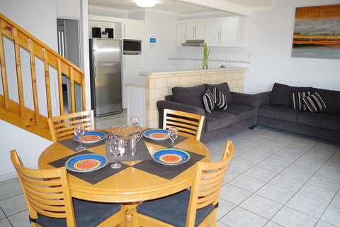 Kalbarri Blue Ocean Villas - Accommodation Georgetown 3