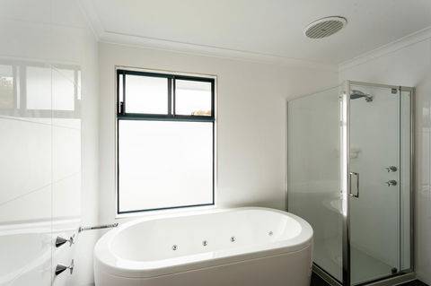 Dolphin Lodge Albany - Self Contained Apartments At Middleton Beach - Accommodation Georgetown 37