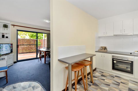 Dolphin Lodge Albany - Self Contained Apartments At Middleton Beach - Accommodation Georgetown 8