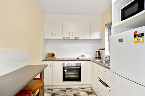 Dolphin Lodge Albany - Self Contained Apartments At Middleton Beach - Accommodation Georgetown 9