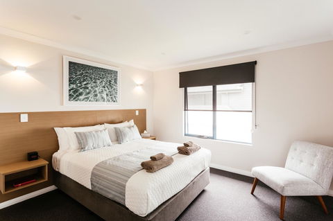 Dolphin Lodge Albany - Self Contained Apartments At Middleton Beach - Accommodation Georgetown 2