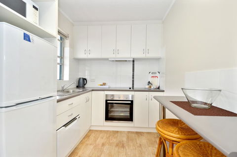 Dolphin Lodge Albany - Self Contained Apartments At Middleton Beach - Accommodation Georgetown 5