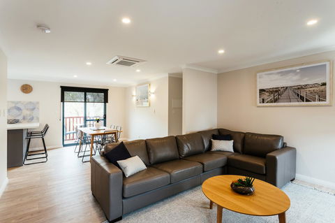 Dolphin Lodge Albany - Self Contained Apartments At Middleton Beach - Accommodation Georgetown 39
