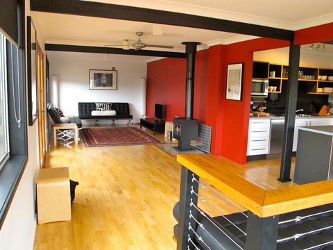 Pendeli Beach House - Accommodation Georgetown 2