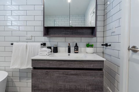 Heritage Townhouse Near Harbour Bridge - Accommodation Georgetown 15