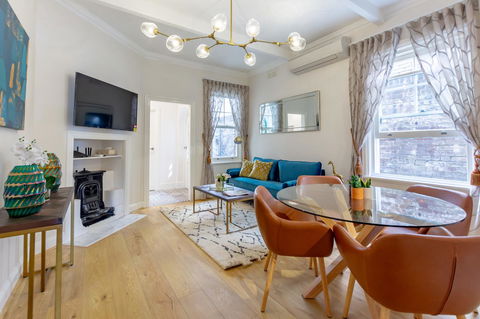 Heritage Townhouse Near Harbour Bridge - Accommodation Georgetown 33