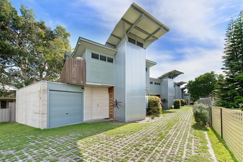 Crescent Head Spa Villa - Accommodation Georgetown 0