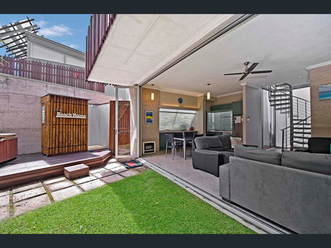 Crescent Head Spa Villa - Accommodation Georgetown 10