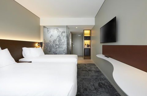 Holiday Inn Express Sydney Airport, An IHG Hotel - Accommodation Georgetown 7