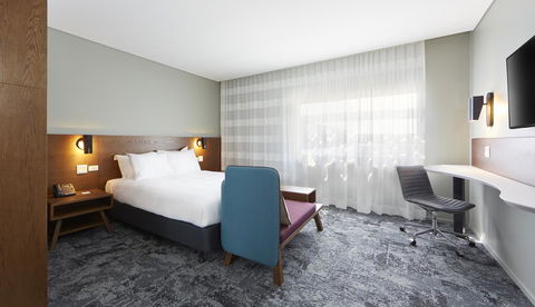 Holiday Inn Express Sydney Airport, An IHG Hotel - Accommodation Georgetown 6