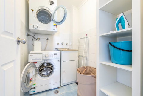 Apartments In Pyrmont - Accommodation Georgetown 1