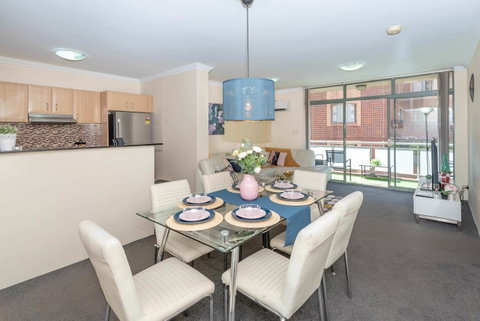 Apartments In Pyrmont - Accommodation Georgetown 0