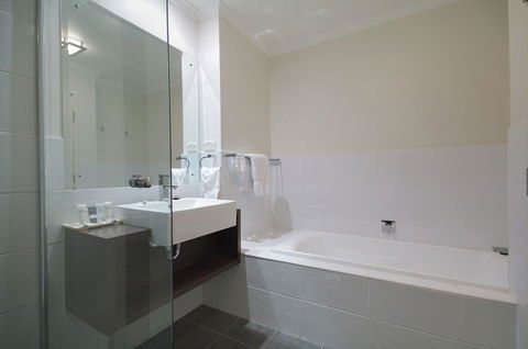 Macquarie Waters Boutique Apartment Hotel - Accommodation Georgetown 20