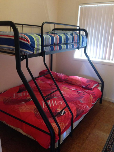 Bellhaven 2, 17 Willow Street - Accommodation Georgetown 4