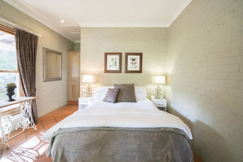 Thistle Hill Guesthouse - Walk To Many Wineries And Restaurants - Accommodation Georgetown 28