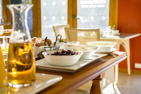 Thistle Hill Guesthouse - Walk To Many Wineries And Restaurants - Accommodation Georgetown 14