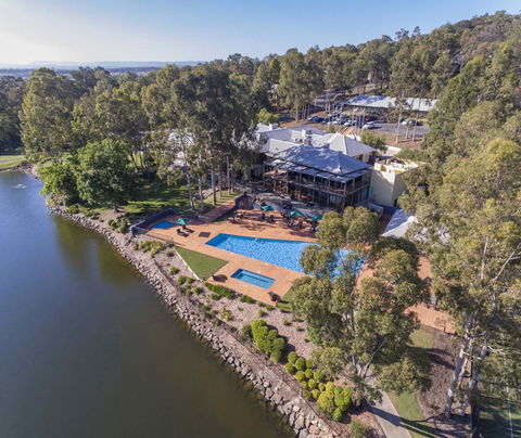 Oaks Cypress Lakes Resort - Accommodation Georgetown 0