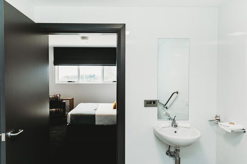 Coniston Hotel Wollongong - Accommodation Georgetown 27