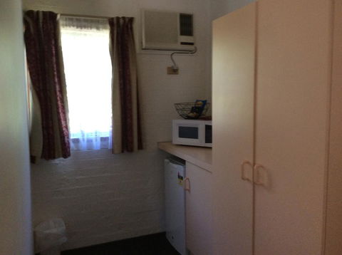 Bega Downs Motor Inn - Accommodation Georgetown 1