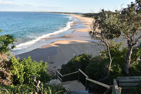 Neptune I Absolute Beachfront I Stunning Views - Accommodation Georgetown 37