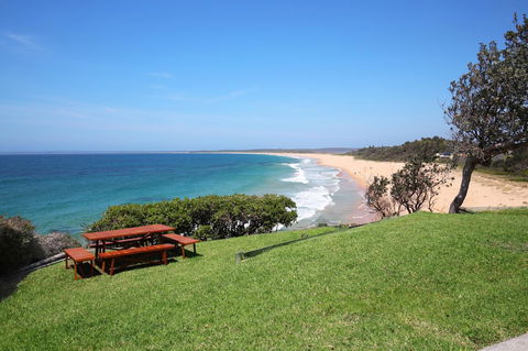 Neptune I Absolute Beachfront I Stunning Views - Accommodation Georgetown 31