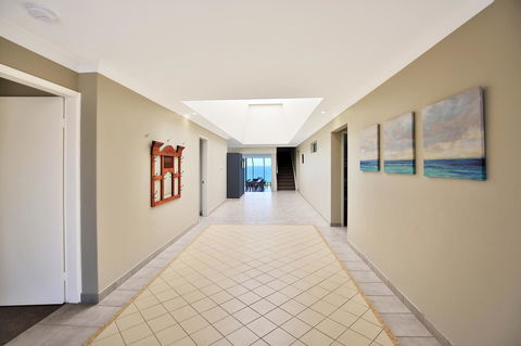 Neptune I Absolute Beachfront I Stunning Views - Accommodation Georgetown 23