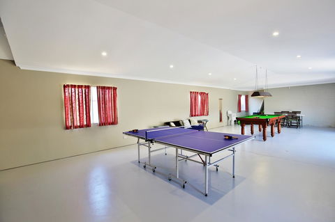 Neptune I Absolute Beachfront I Stunning Views - Accommodation Georgetown 21