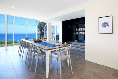 Neptune I Absolute Beachfront I Stunning Views - Accommodation Georgetown 6