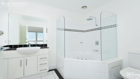 Blue Horizons, Unit 808, 41-45 Shoal Bay Road - Accommodation Georgetown 14