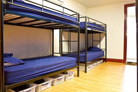 Mad Monkey Kings Cross - Accommodation Georgetown 23