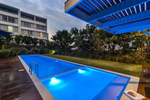 Oaks Nelson Bay Lure Suites - Accommodation Georgetown 11