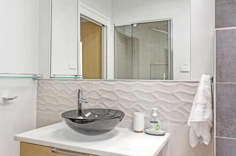 Phuza Maningi 17 Myan Close - Accommodation Georgetown 13