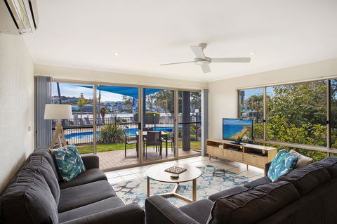 Sails Luxury Apartments Merimbula - Accommodation Georgetown 14