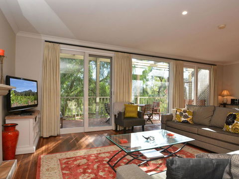 Villa 3br Chianti Villa Located Within Cypress Lakes Resort - Accommodation Georgetown 19