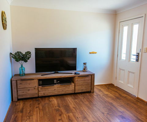 Sunbaker Pet Friendly Awards Finalist 4 Mins Walk To Culburra Beach - Accommodation Georgetown 8