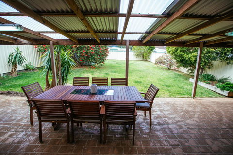 Sunbaker Pet Friendly Awards Finalist 4 Mins Walk To Culburra Beach - Accommodation Georgetown 29