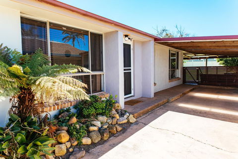Sunbaker Pet Friendly Awards Finalist 4 Mins Walk To Culburra Beach - Accommodation Georgetown 34