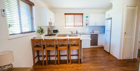 Sunbaker Pet Friendly Awards Finalist 4 Mins Walk To Culburra Beach - Accommodation Georgetown 13