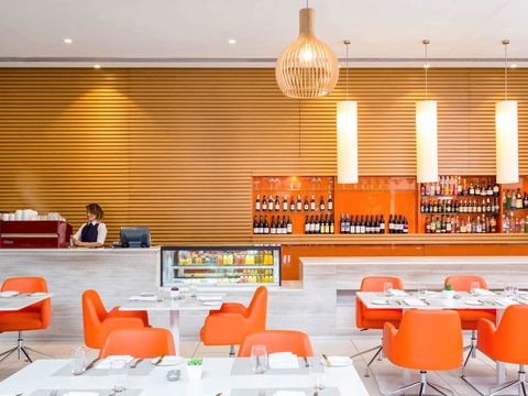Novotel Newcastle Beach - Accommodation Georgetown 2