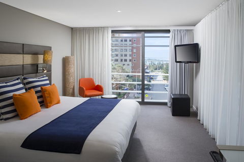Novotel Newcastle Beach - Accommodation Georgetown 13