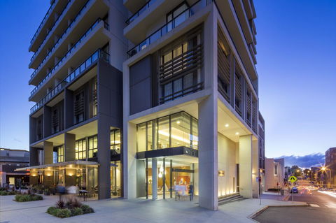 Novotel Newcastle Beach - Accommodation Georgetown 3