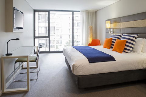 Novotel Newcastle Beach - Accommodation Georgetown 9